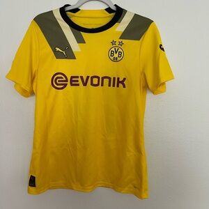 BVB women’s yellow game jersey